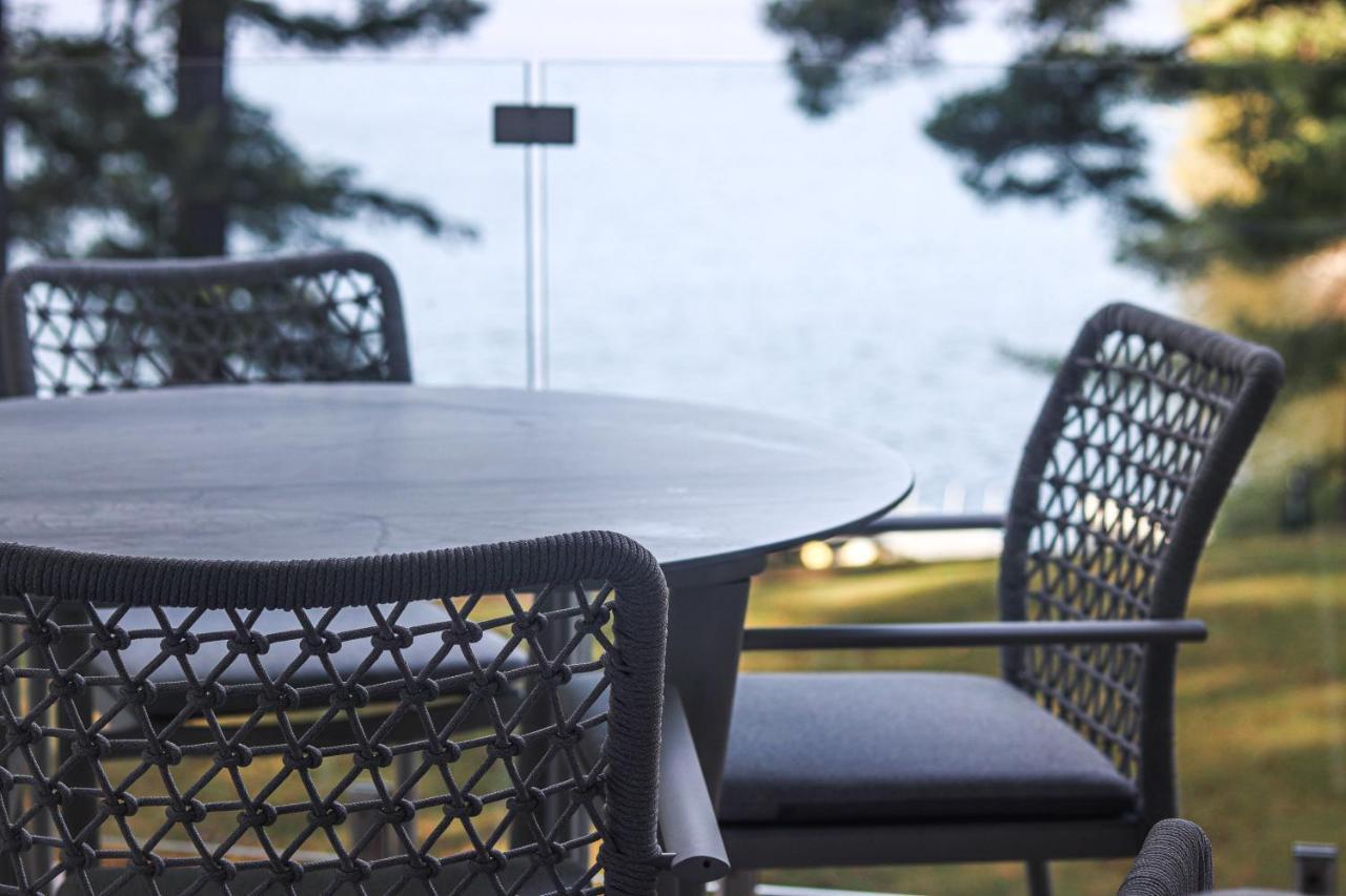 Ripplecove Hotel & Spa Ayer's Cliff Bagian luar foto